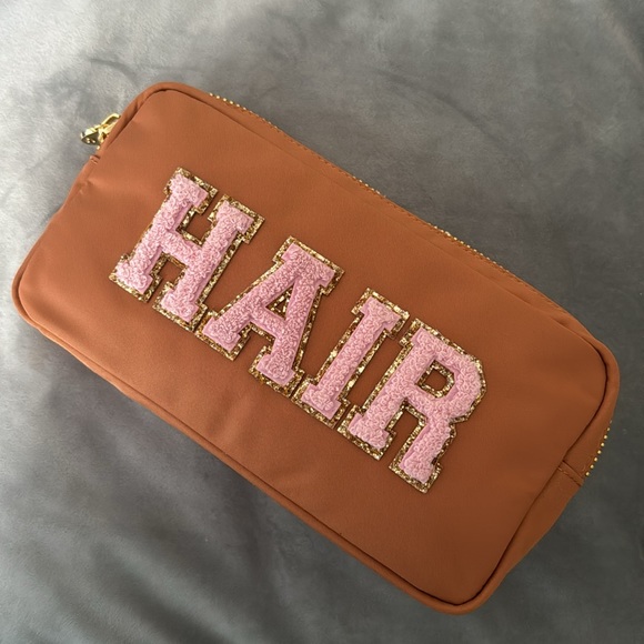 Stoney Clover Lane NWT Hair Small Pouch With Patches - Picture 2 of 3